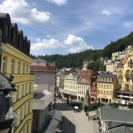 Tri Prsteny Карловы Вары
