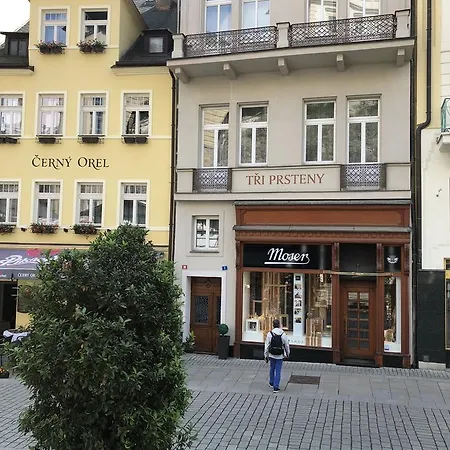 Tri Prsteny Lägenhet *